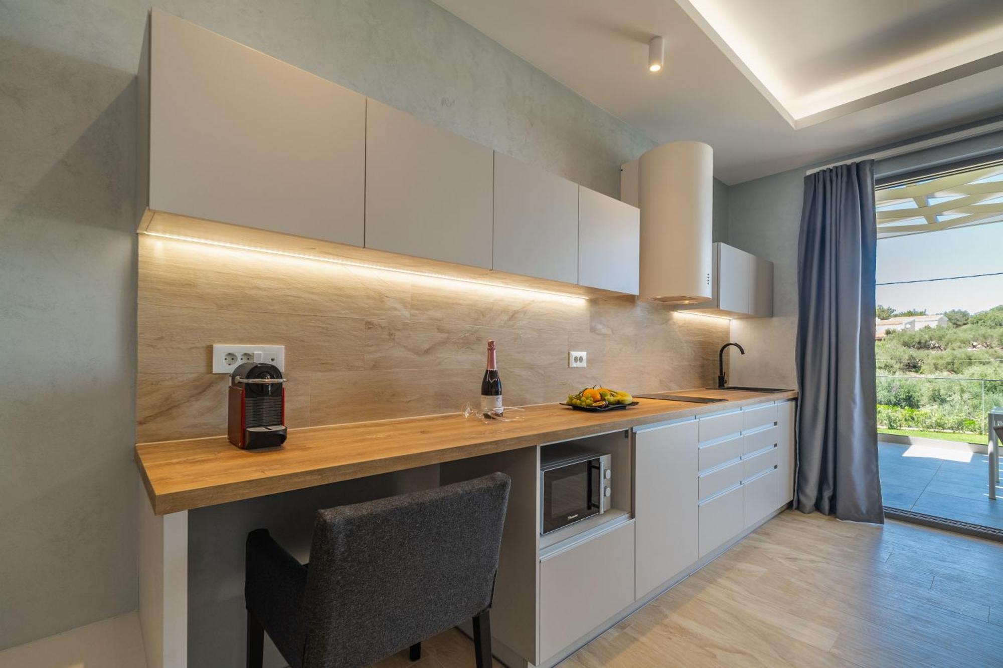 Amour Relax Hotel Almirída Kültér fotó