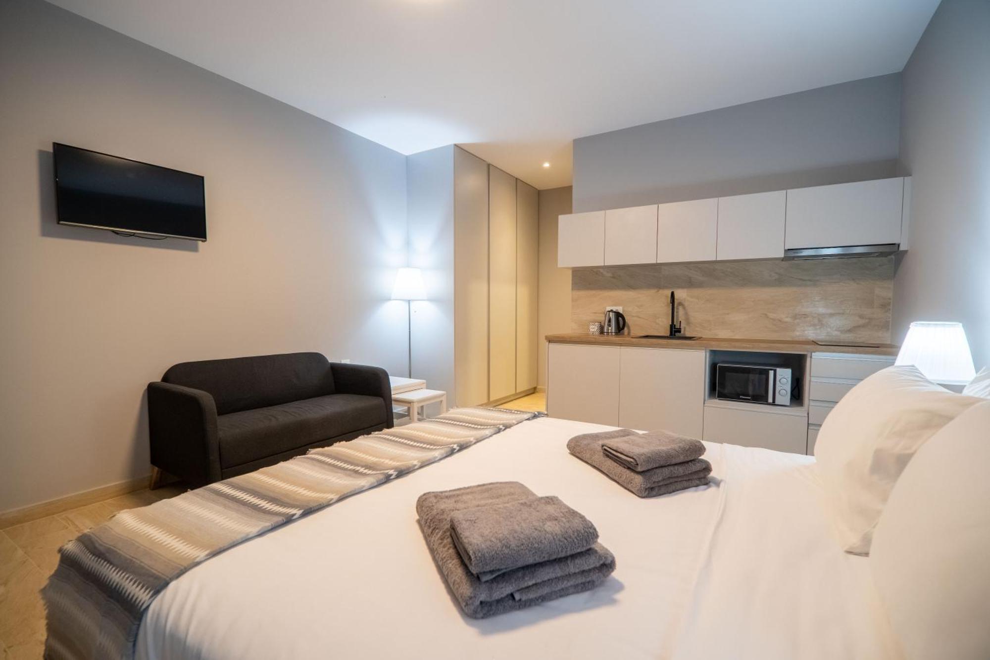 Amour Relax Hotel Almirída Kültér fotó
